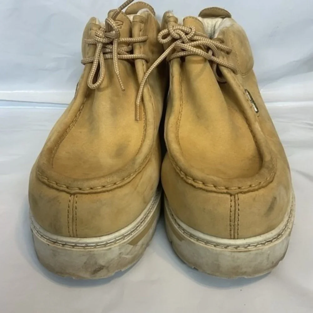 Lugz tan lace